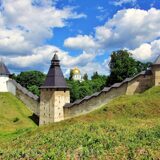 Крепость с церковью